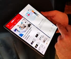 Huawei Mate Xs Folding Screen