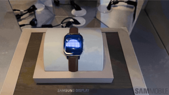 A smart watch on a display
Description automatically generated