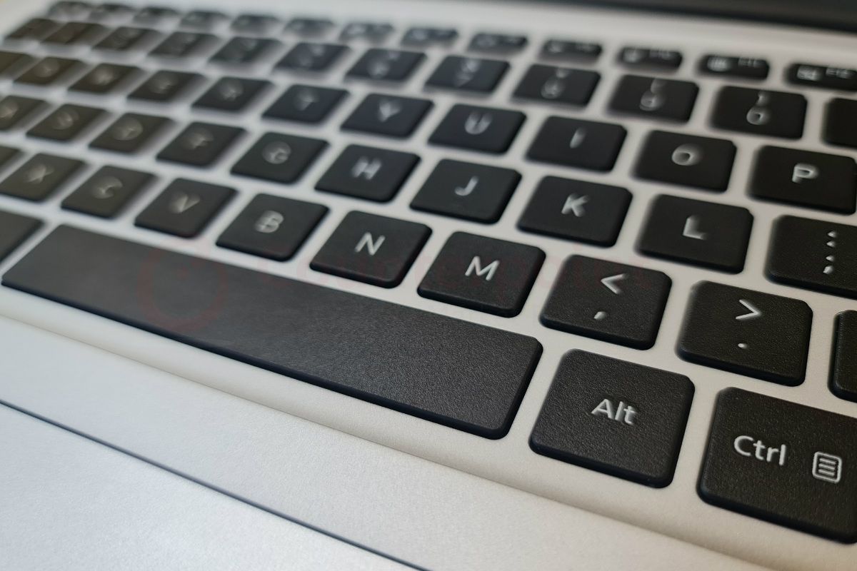 counterpoint xiaomi mi notebook 14 review keyboard