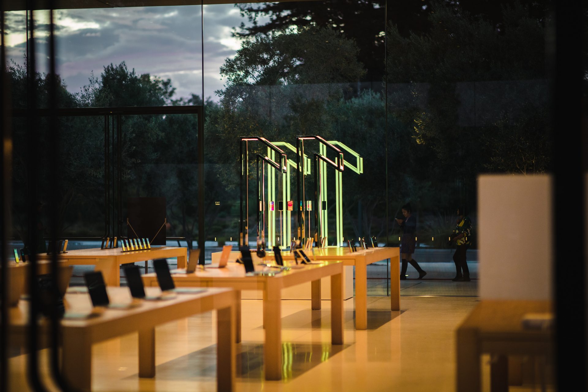 Apple Quarterly Results Eclipse Expectations; iPhone Drives the Quarter