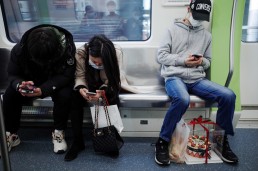 Smartphone Consume Behaviour during COVID-19