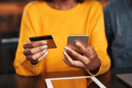 Counterpoint-Research-One-in-Four-Mobiles-Purchased-Online-in-2020