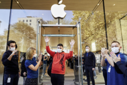iPhone 13 Helps Apple Break Many December Quarter Records