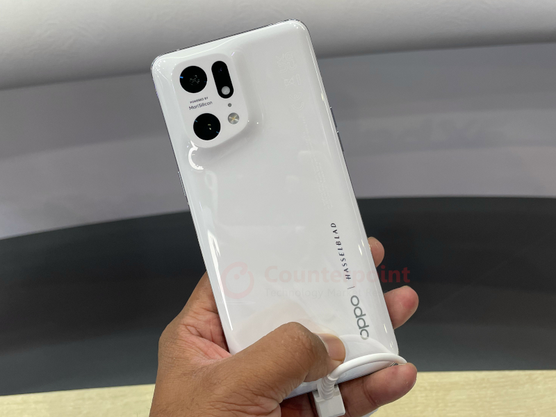 counterpoint oppo find x5 pro back mwc 2022