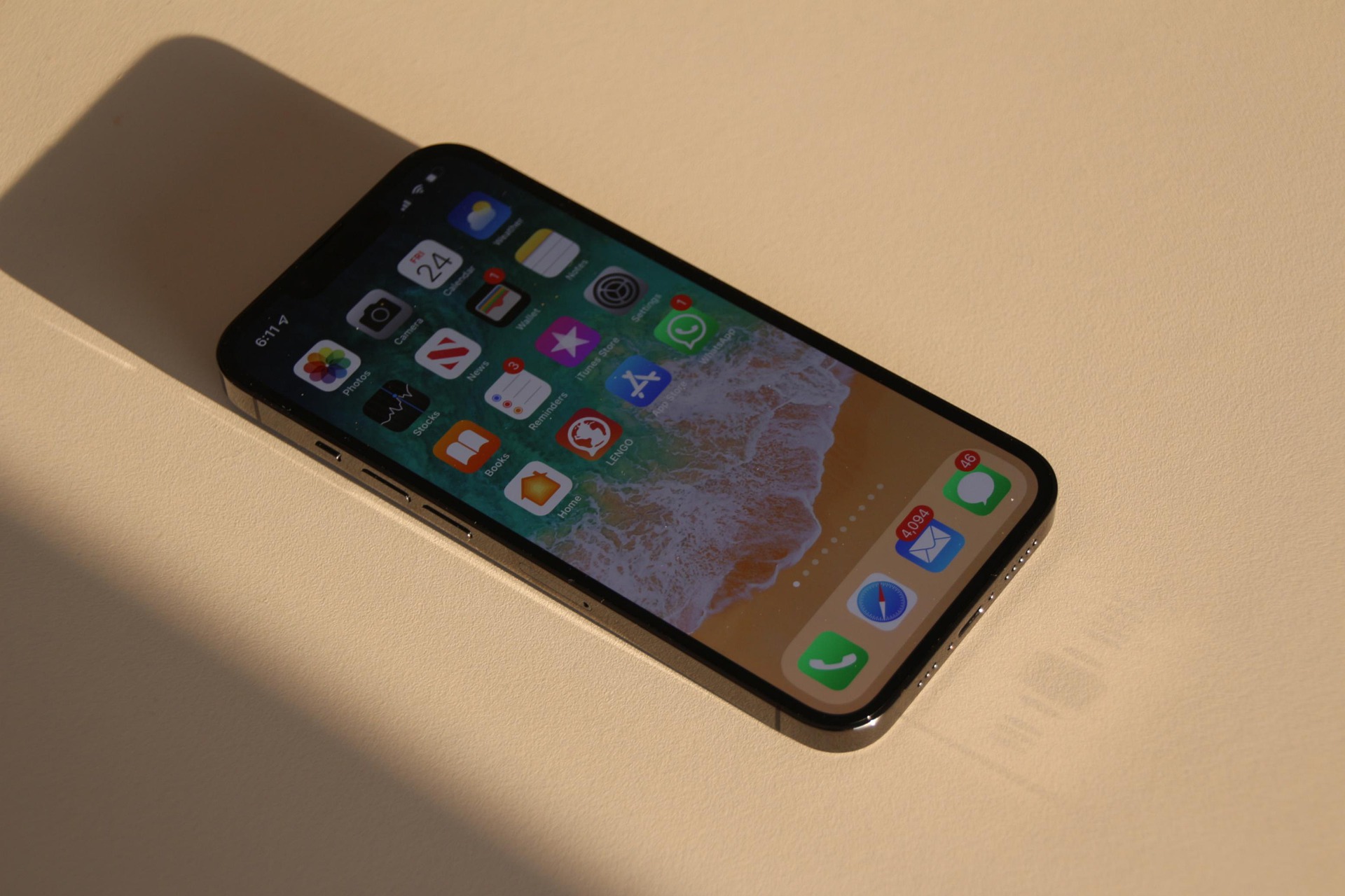 Apple Leads Top 10 Smartphone List for April 2022, Samsung Follows