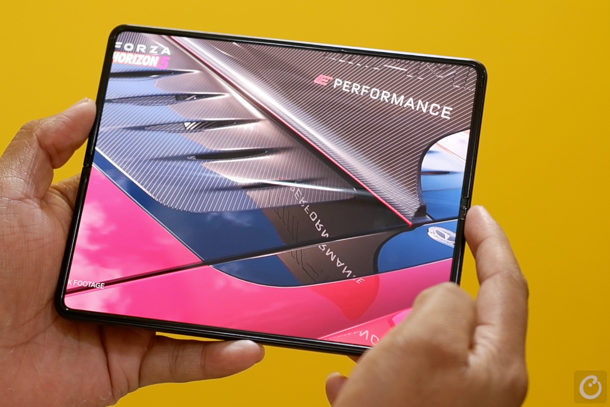 counterpoint samsung galaxy z fold 3 review full screen