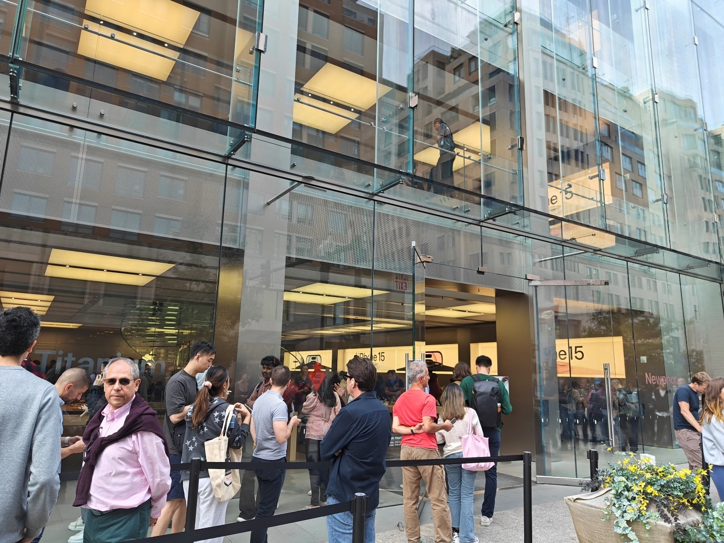 People outside Apple's 5th Avenue Store New York
